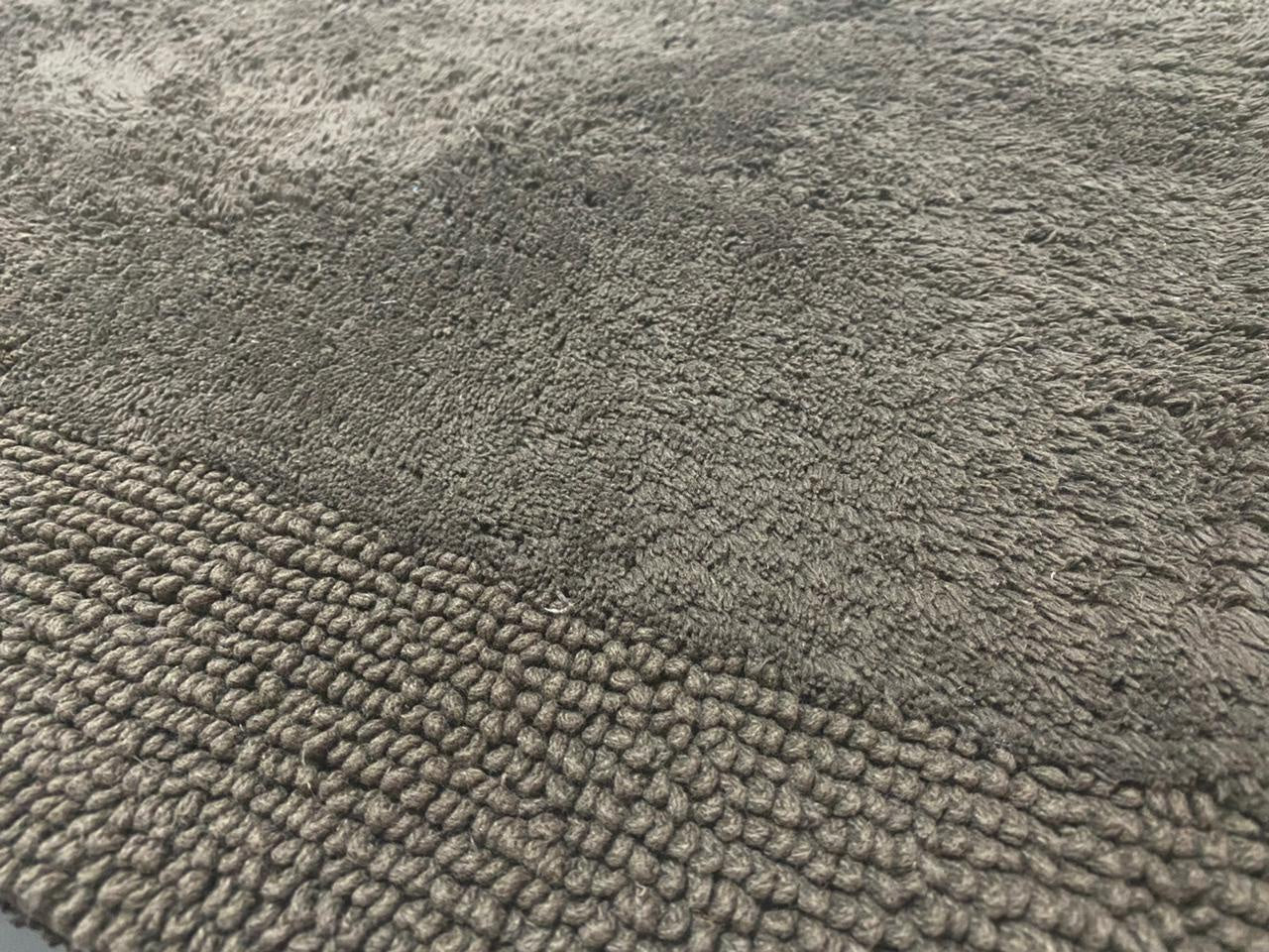 Area Rugs & Mats